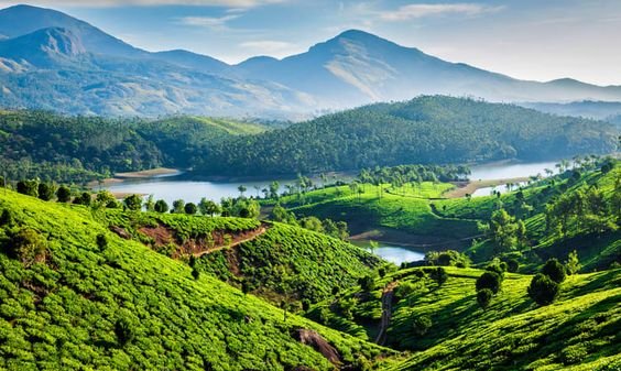 Munnar Cover-Journeyswithus.com